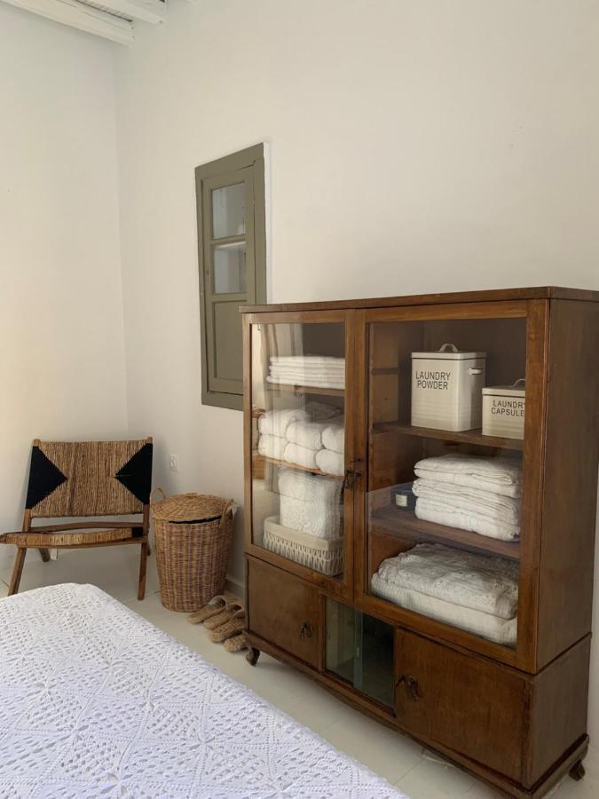 Serifos Olive Luaran gambar