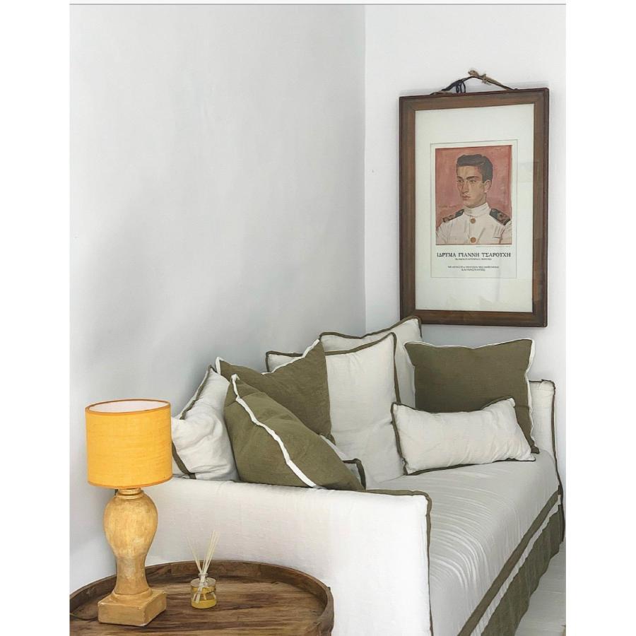 Serifos Olive Luaran gambar